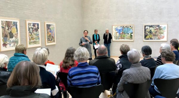 fynske-kunsthaandvaerkere-fernisering07 Gitte Petersen byder velkommen til fernisering på Fynske Kunsthåndværkere